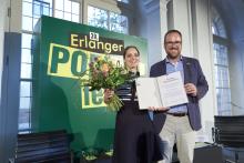 Preisträgerin Theresia Prammer und Oberbürgermeister Dr. Florian Janik